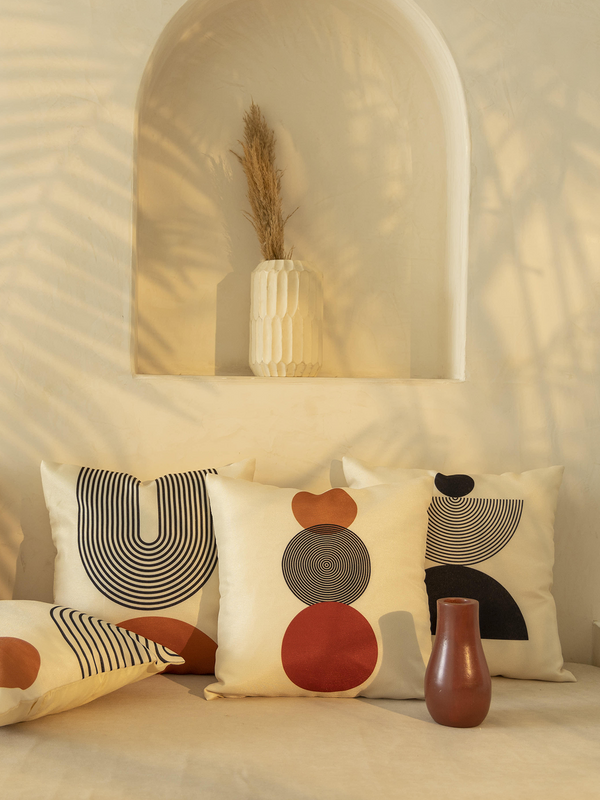 BEIGE SET OF 5 GEOMETRIC PATTERNED JUTE SQUARE CUSHION COVERS