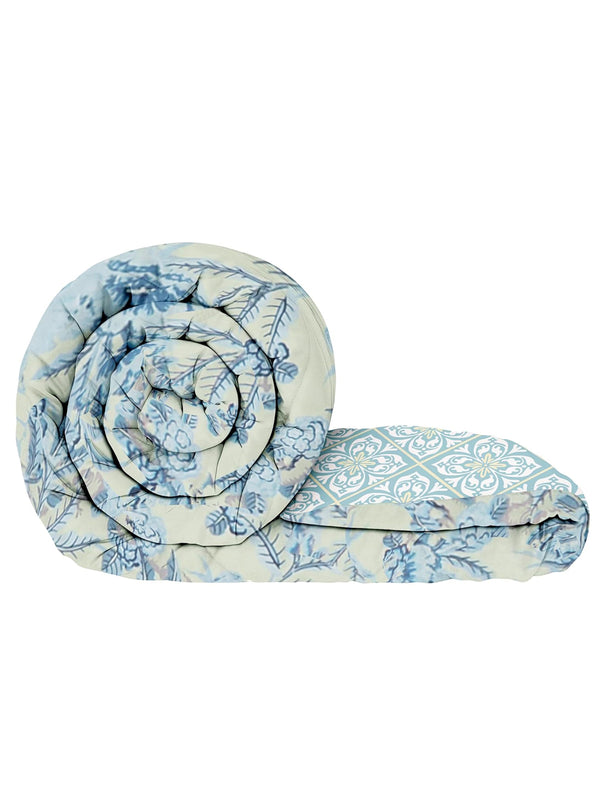 Blue & White Floral Patterned 150 Gsm Reversible Ac Comforter