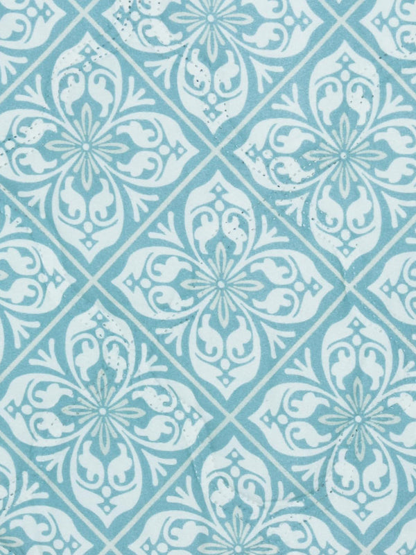 Blue & White Floral Patterned 150 Gsm Reversible Ac Comforter