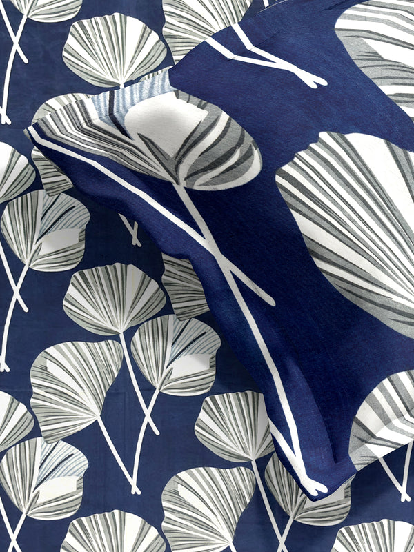 Blue & White Floral Patterned 144 TC Queen Bedsheet with 2 Pillow Covers