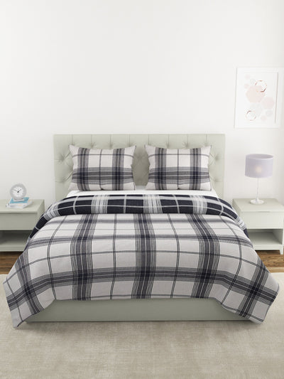 Black & Off White Checks Patterned Double Bed Cover with 2 Pillow Covers
