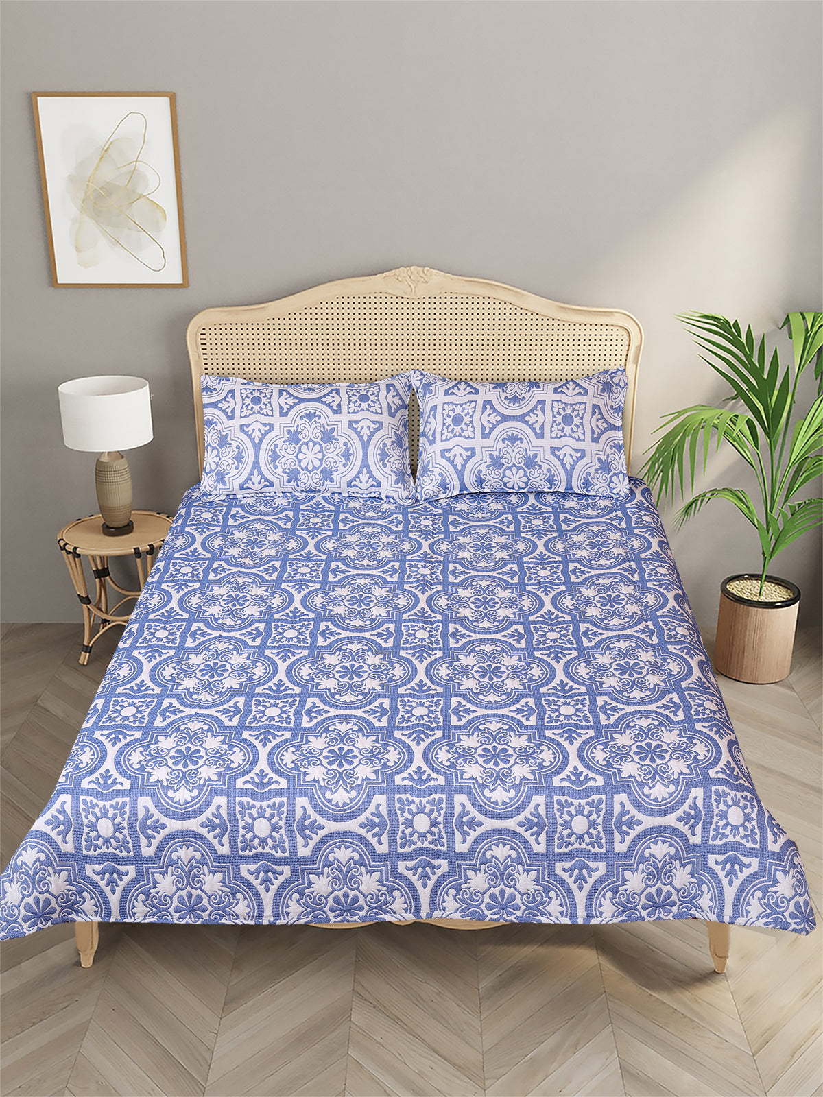Blue & Off White Ethnic Motifs Patterned Reversible Double Bed Cover With 2 Pillow Covers