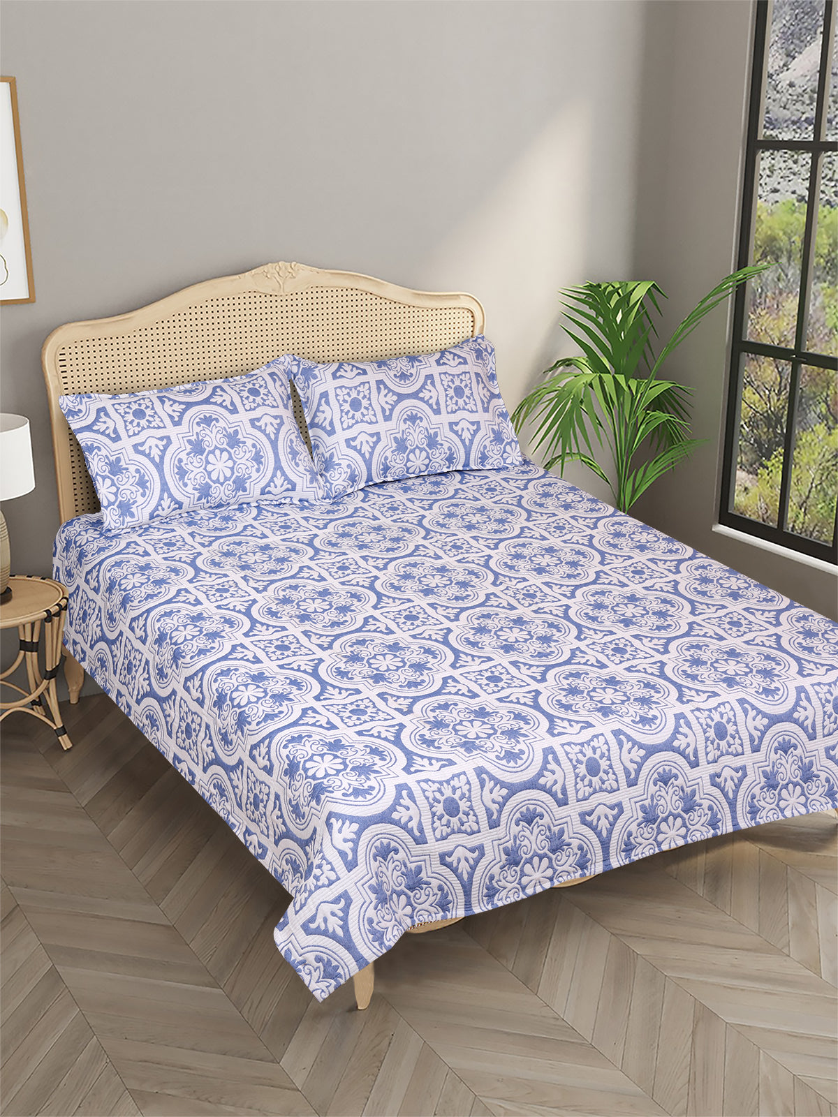 Blue & Off White Ethnic Motifs Patterned Reversible Double Bed Cover With 2 Pillow Covers