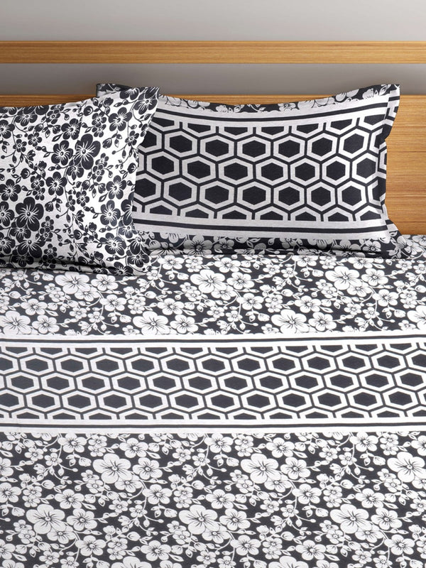 Black & Off White Double Bed Cover with 2 Pillow Covers