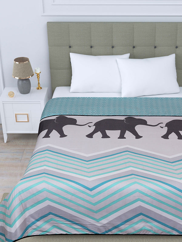 Bllue Animal Patterned 300 GSM Double Bed Dohar