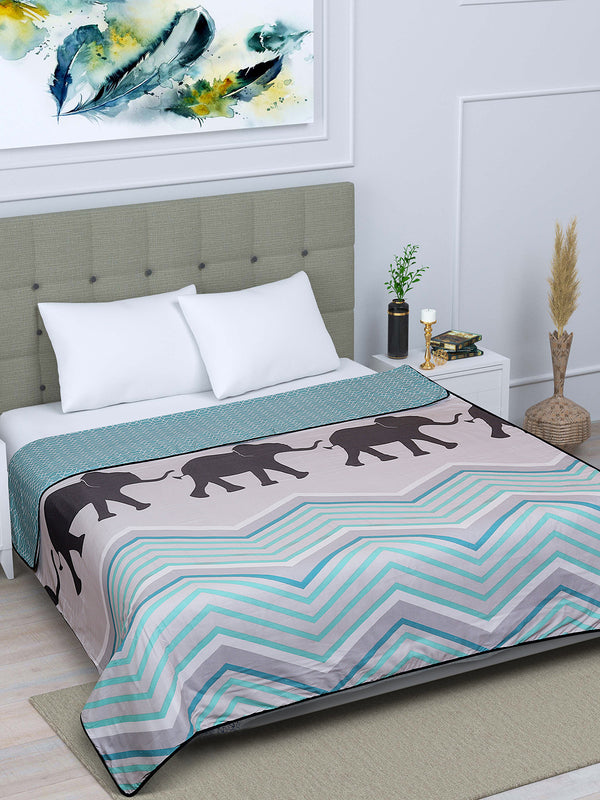 Bllue Animal Patterned 300 GSM Double Bed Dohar