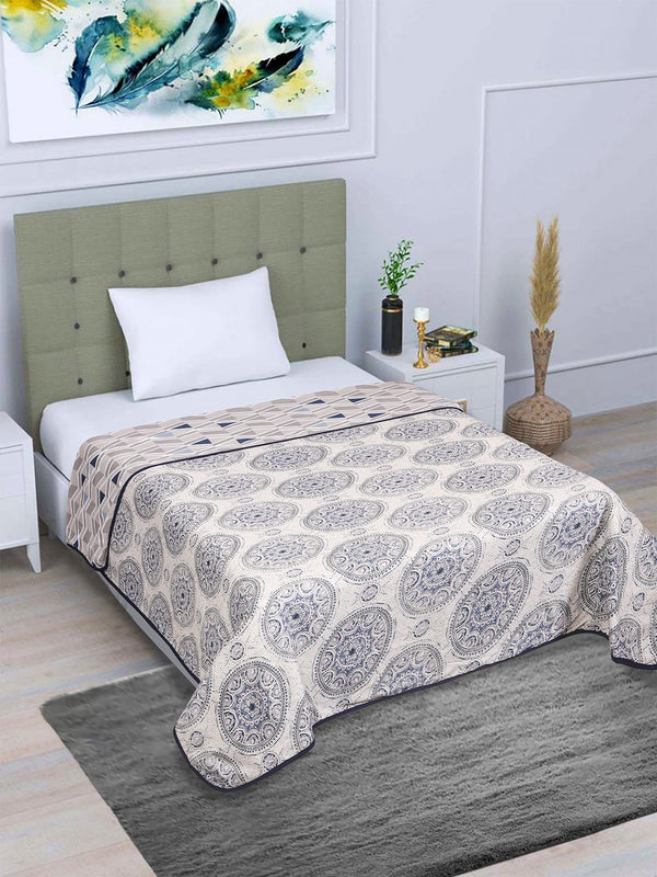 Blue & White Floral Patterned 300 GSM Single Bed Dohar