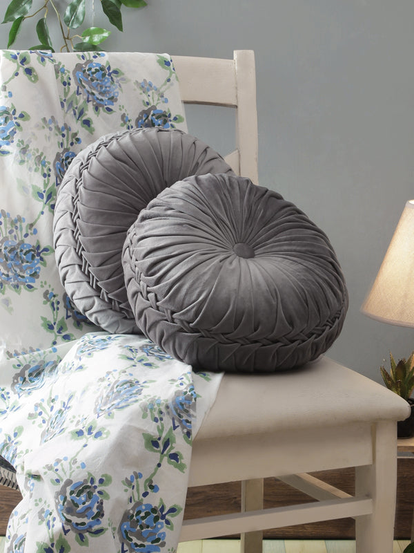 Grey Set of 2 Solid Patterned Round Shape Cushions