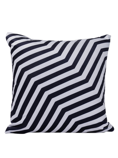 White & Black Set of 5 Cushion Covers