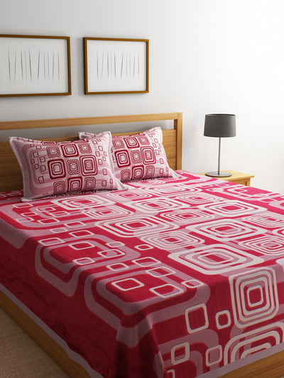 Red Double Bed Cover with 2 Pillow Covers