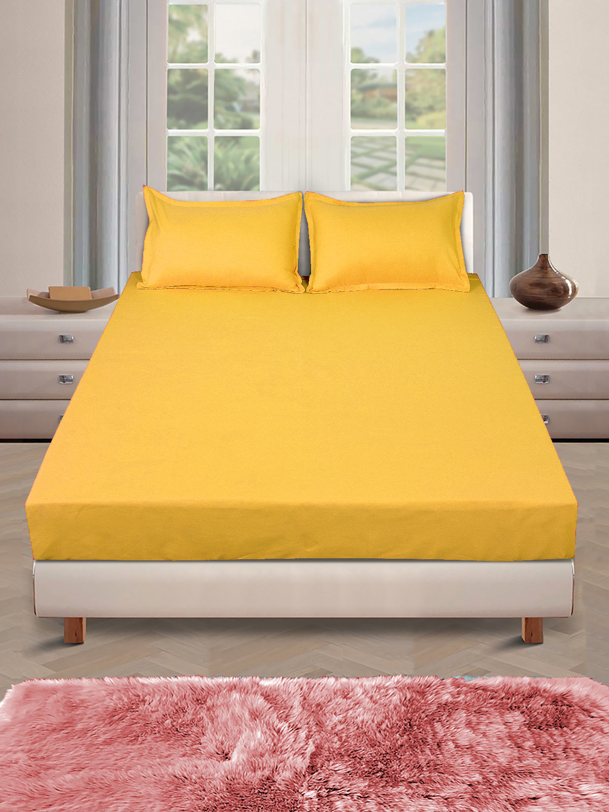 ROMEE Yellow Solid 150 TC King Bedsheet with 2 Pillow Covers