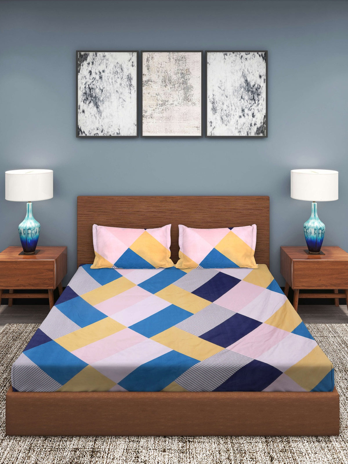 Multicolor Geometric Patterned 210 TC Queen Bedsheet with 2 Pillow Covers