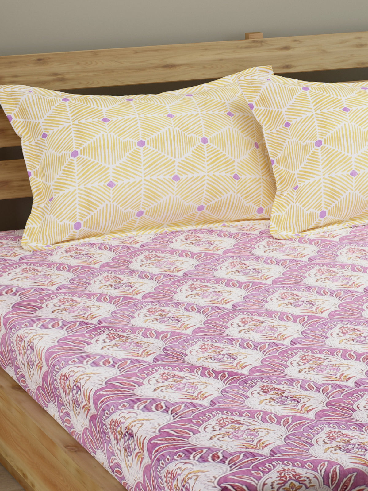 Purple & Beige 144 TC Bedsheet with 2 Pillow Covers