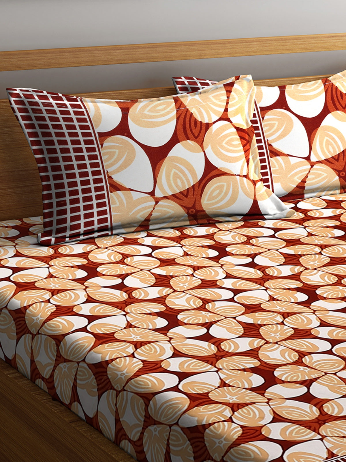 144 TC Maroon & Peach Bedsheet with 2 Pillow Covers