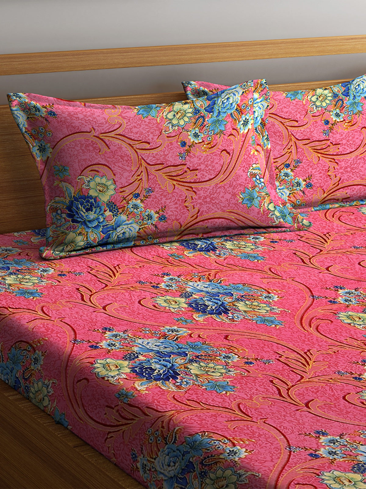 144 TC Pink Bedsheet with 2 Pillow Covers