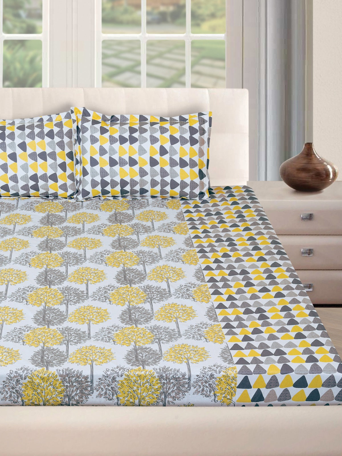 Light Blue & Yellow 160 TC Bedsheet with 2 Pillow Covers