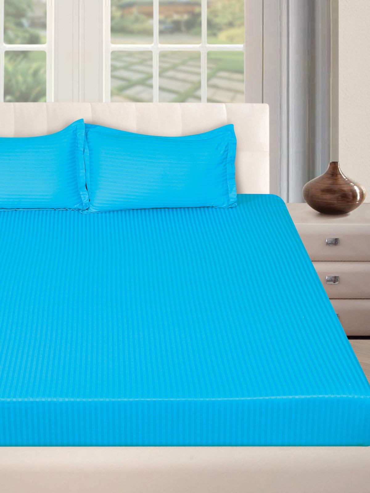Sky Blue 250 TC Bedsheet with 2 Pillow Covers