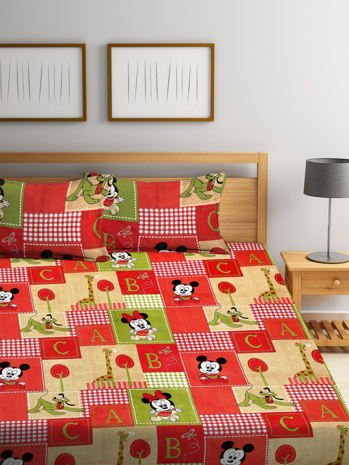 144 TC Red & Beige, Green Double Bedsheet with 2 Pillow Covers