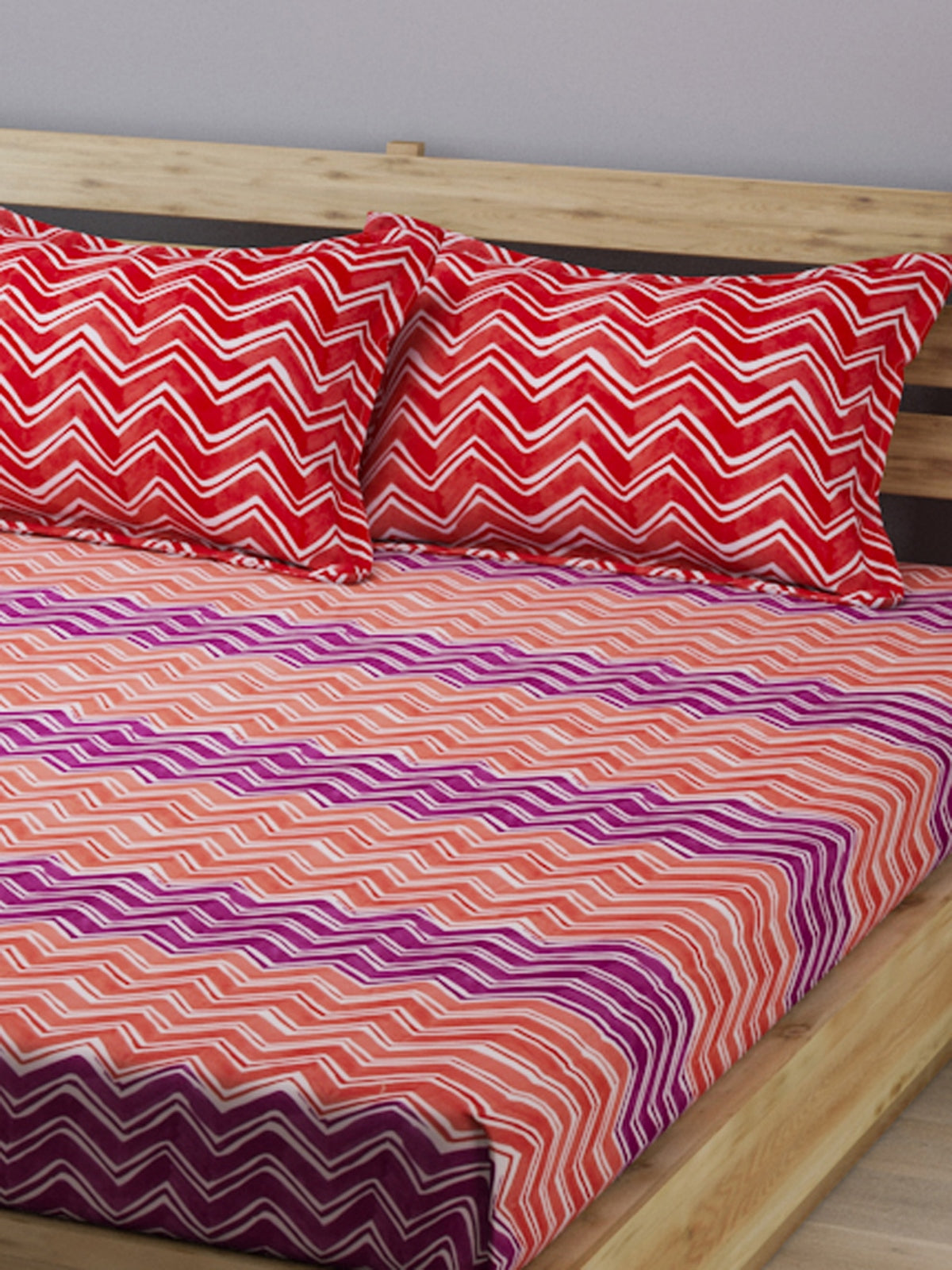 Red & Purple 210 TC Bedsheet with 2 Pillow Covers