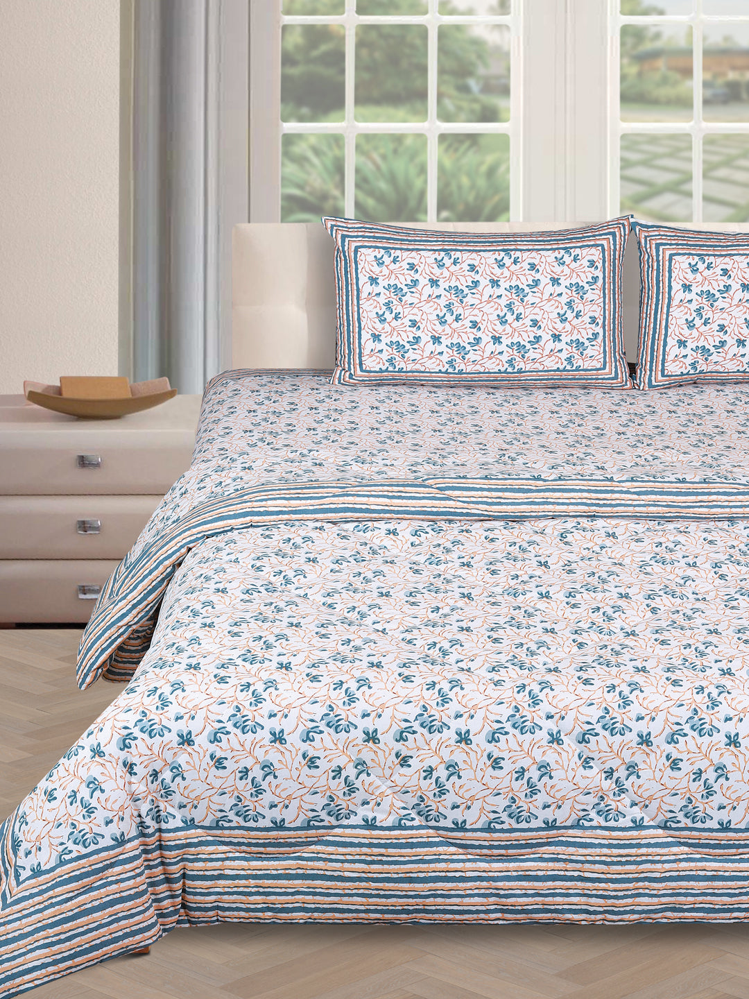Jaipuri Bedding Set Reversible AC Comforter with Bedsheet and 2 Pillow Covers, Blue & White