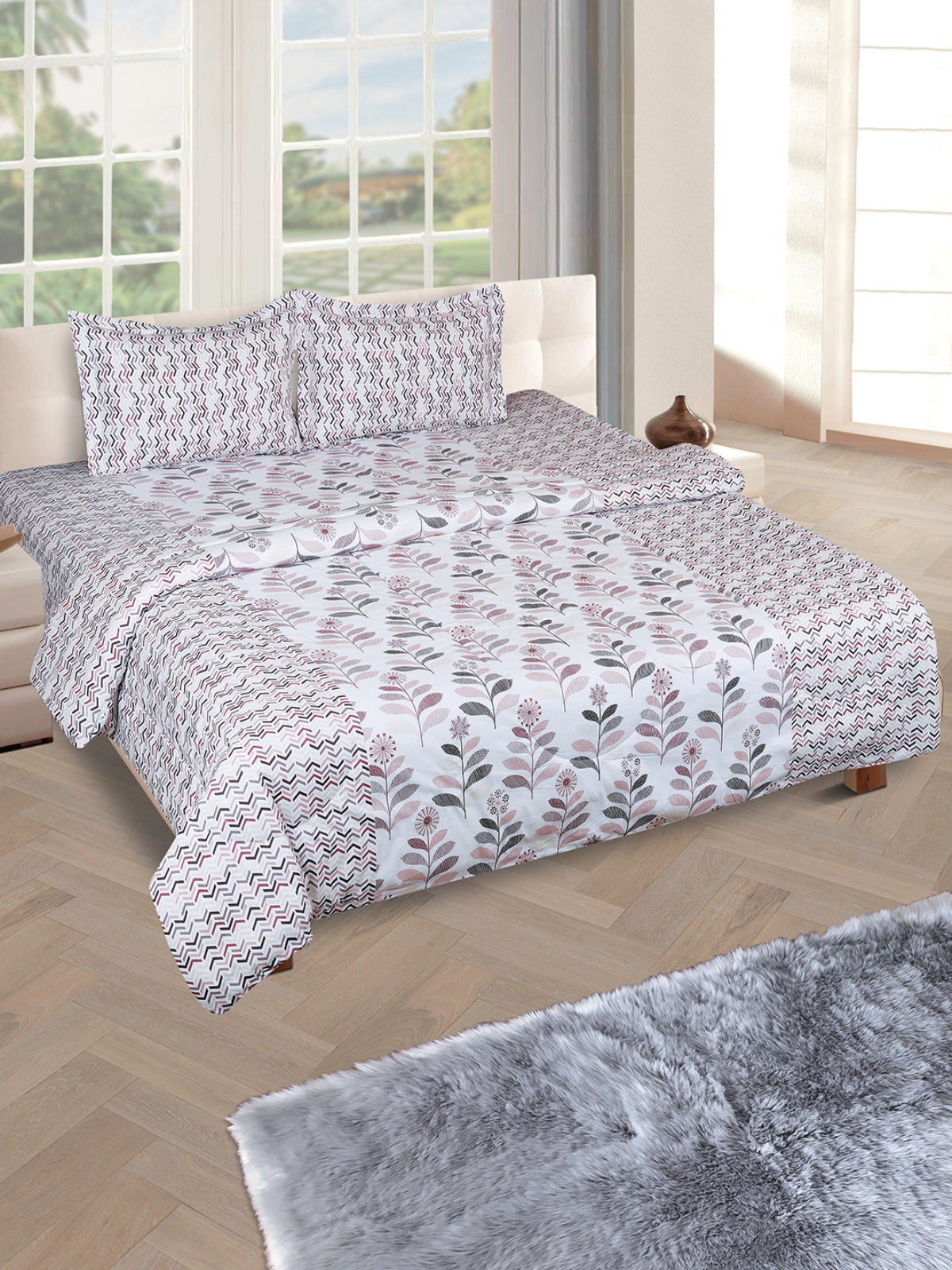 Multicolor Bedding Set 1 Bedsheet with 2 Pillow Covers , 1 Quilt/Blanket