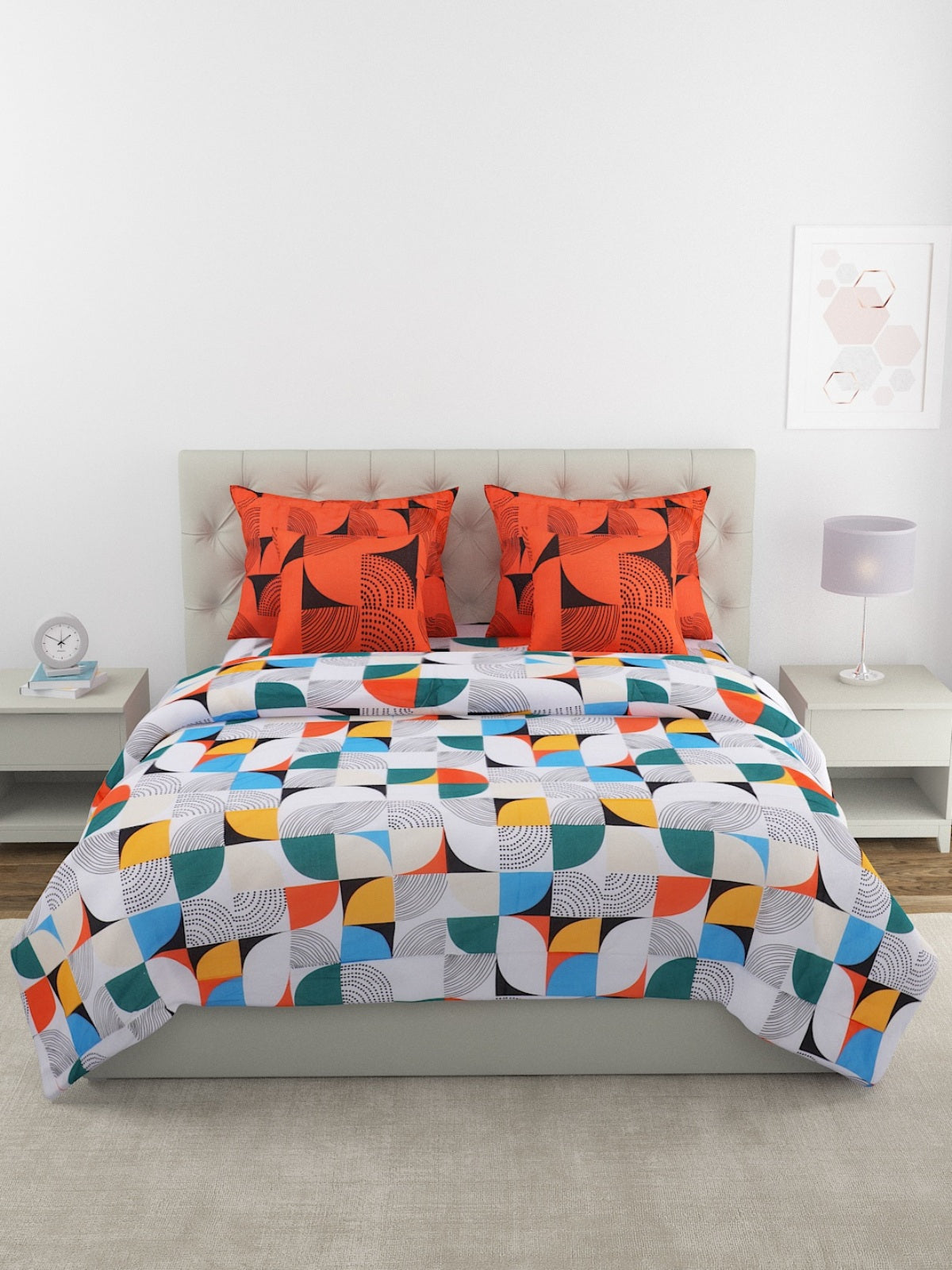 Multicolor Bedding Set 1 Bedsheet with 2 Pillow Covers , 1 Quilt/Blanket