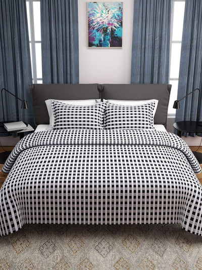 Black & White Double Bed Cover with 2 Pillow Covers