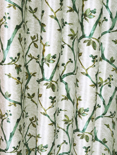 Romee Green & Off White  Leafy Patterned Set of 2 Window Curtains
