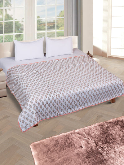 Off White & Peach AC Room 300 GSM Double Bed Dohar