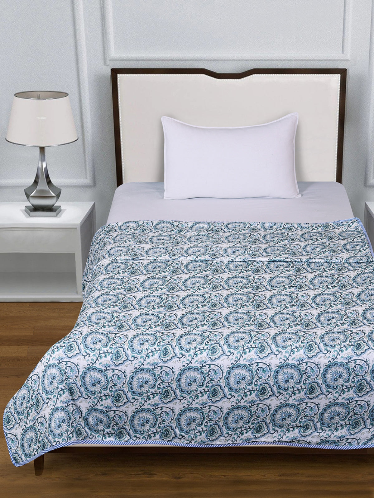 Blue & White AC Room 300 GSM Single Bed Dohar