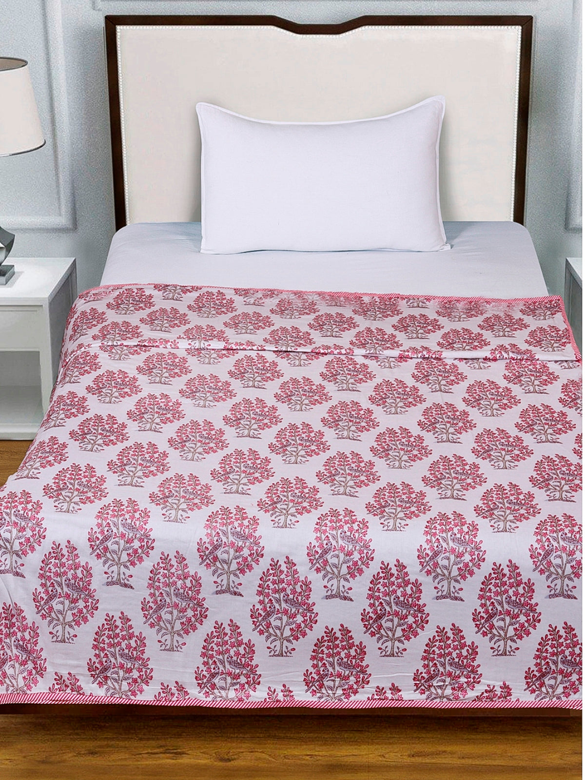 Pink & White AC Room 300 GSM Single Bed Dohar