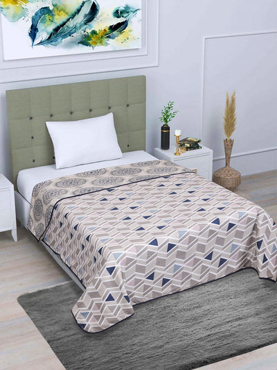 Blue & White Floral Patterned 300 GSM Single Bed Dohar