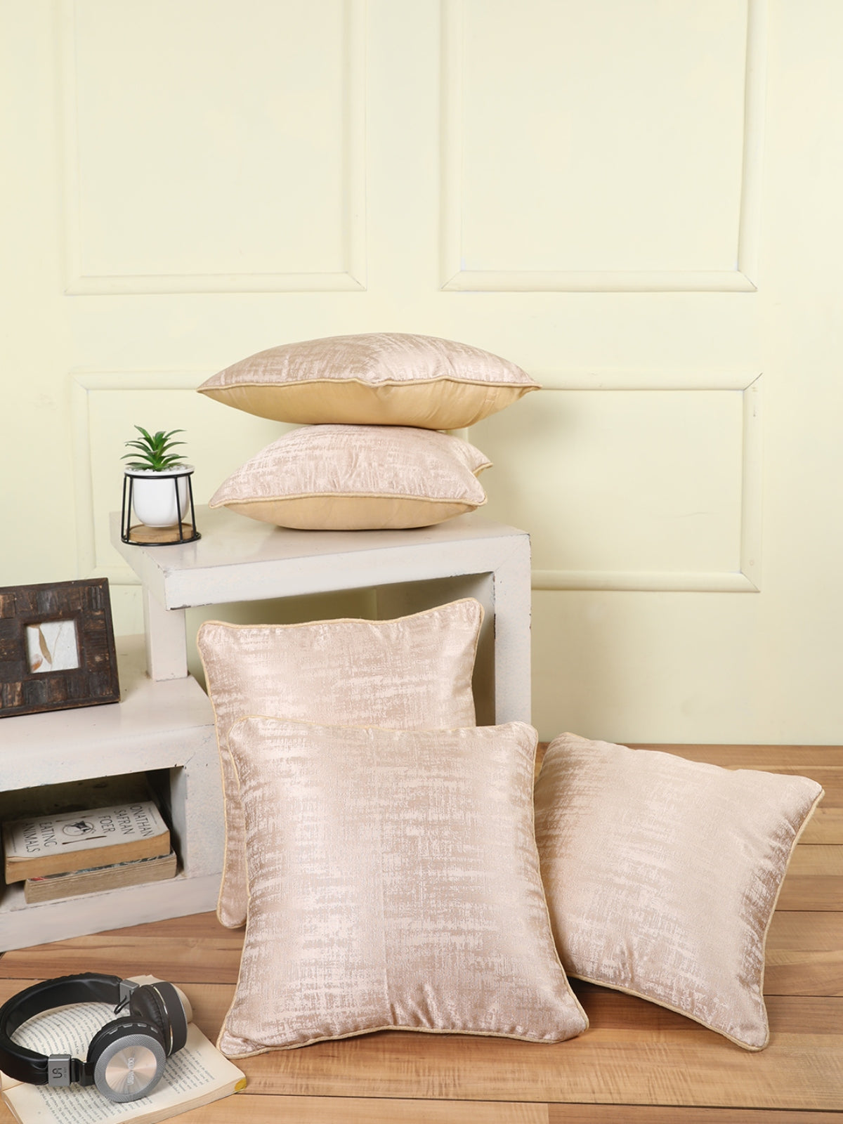 Beige Set of 5 Jacquard 16 Inch x 16 Inch Cushion Covers