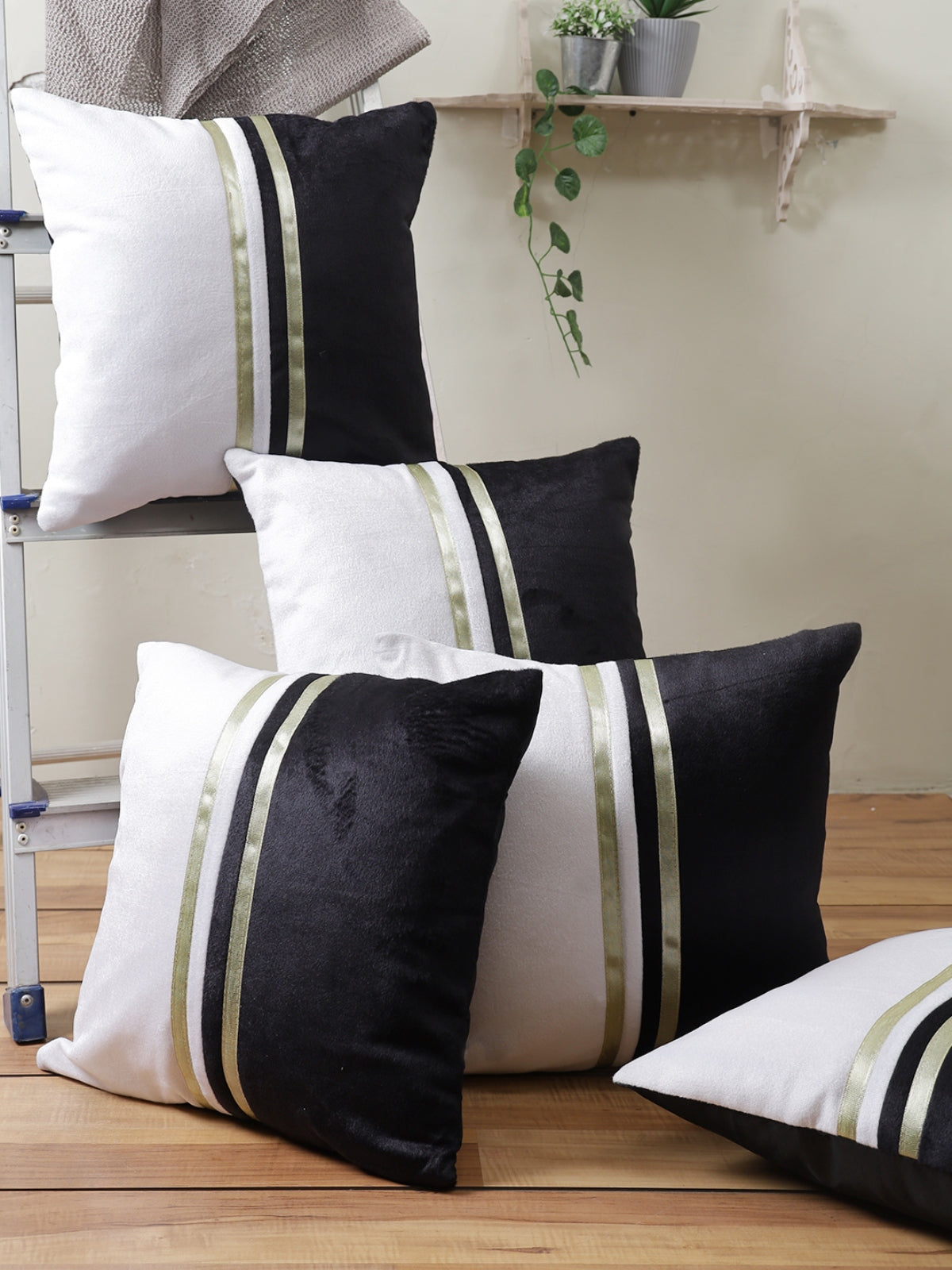 White & Black Set of 5 Polyester 16 Inch x 16 Inch Cushion Covers