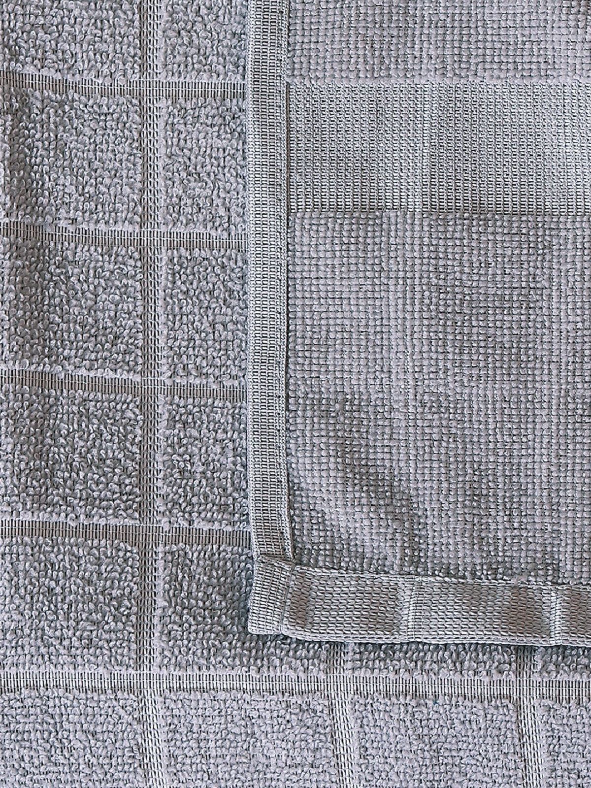 Set of 2 Silver & Navy Blue Checks Microfiber Towels