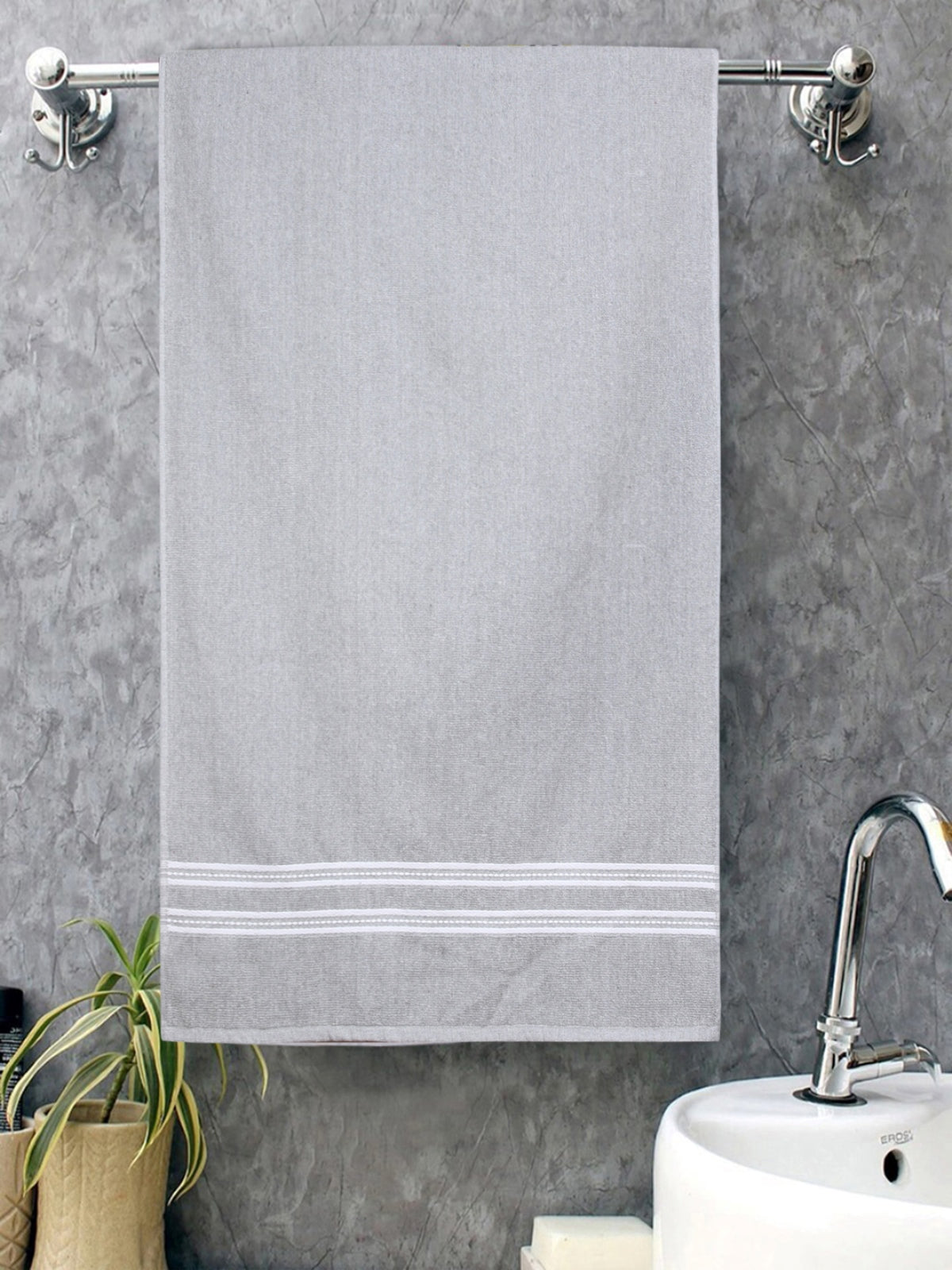 Silver Solid Patterned Cotton Towel