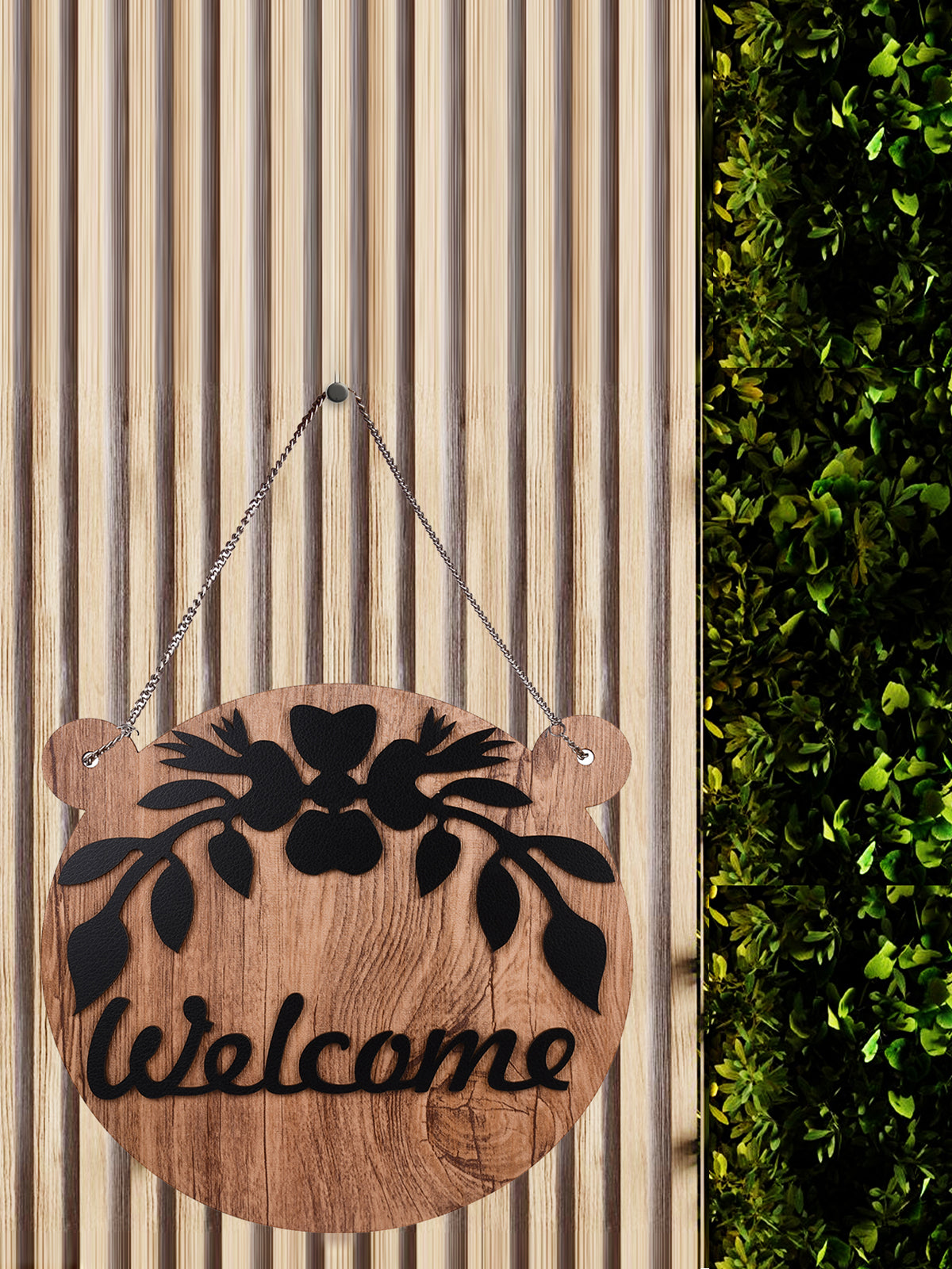 Welcome Round with Ear Wooden Wall Hanging